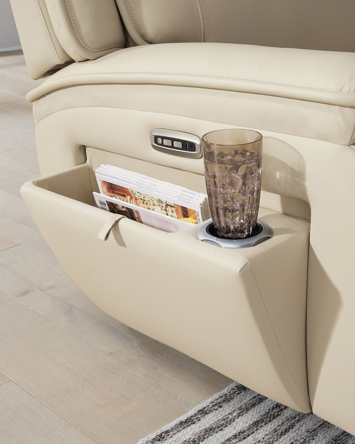 Double Deal - 5 Piece Reclining Sectional