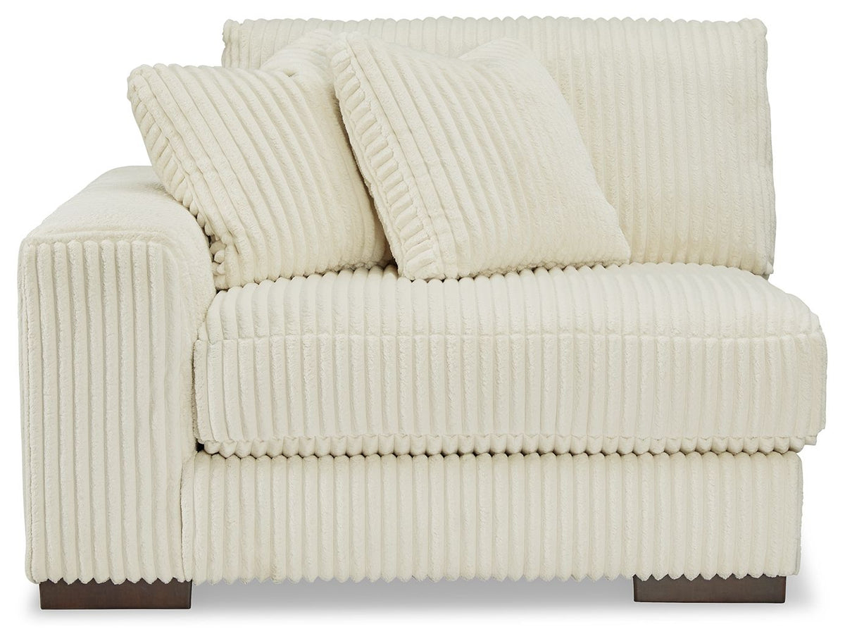 Lindyn - 4 Piece Sectional