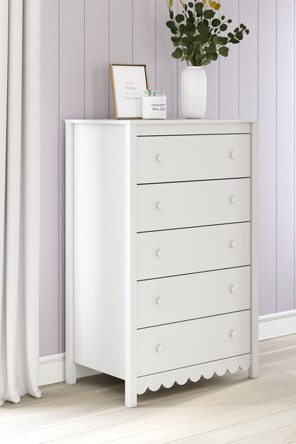 Hallityn - Five Drawer Chest - White