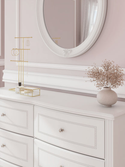 Kozlani - Six Drawer Dresser
